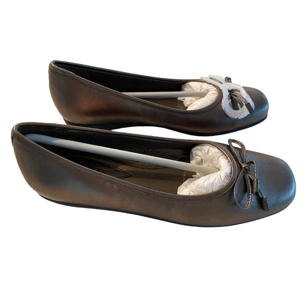 Trotters Sante Bronze 6 1/2N Women's Ballet Flats NIB